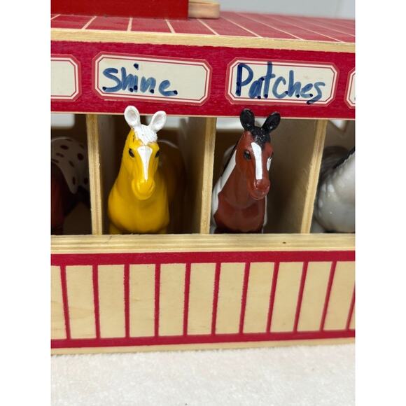 Melissa & Doug 3744 Take Along Show Horse Stable Play Set 8 Horses & Stable - Picture 7 of 11